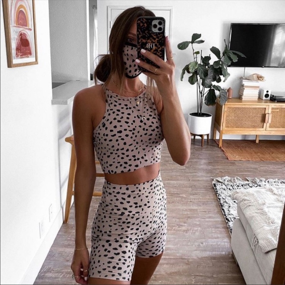 Beach Riot Bike Shorts-Taupe Spot